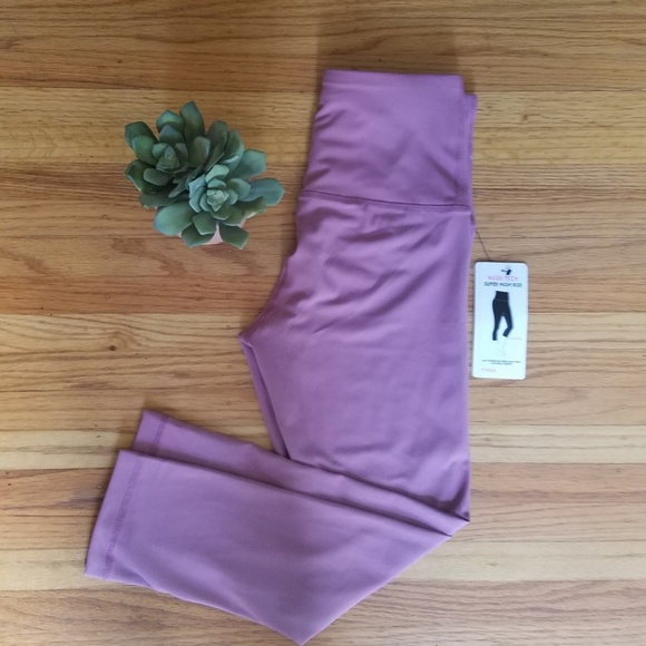 Yogalicious Pants - Yogalicious Fig Berry High Rise Capri Crops - S